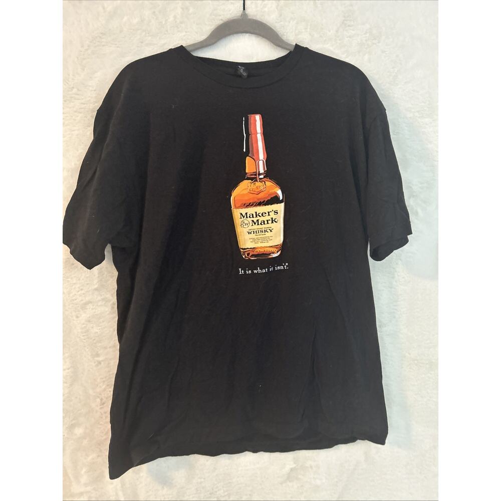 Makers Mark It Is What It Isn't Mens TShirt Size XL Black Liquor Alcohol